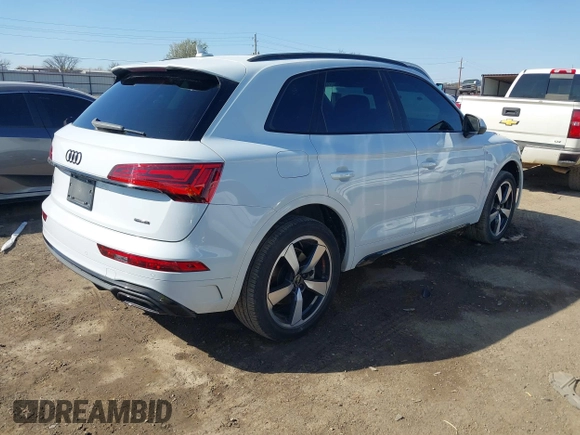 2022 Audi Q5 S line Premium Plus with VIN WA1EAAFY1N2126380, listed as a IAAI auction lot 41782000 with 27,599 mi miles and . Bid and sale history available at DreamBid. Image 4.