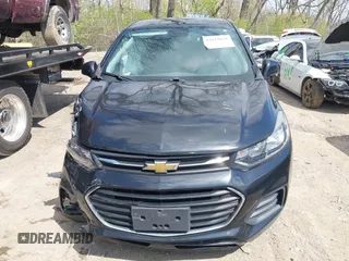 2017 Chevrolet Trax LS z VIN 3GNCJNSB1HL182352, wystawiony jako IAAI lot #42018698 z przebiegiem 100 229 mil mil oraz . Historia ofert i sprzedaży dostępna na DreamBid. Obrazek 12.