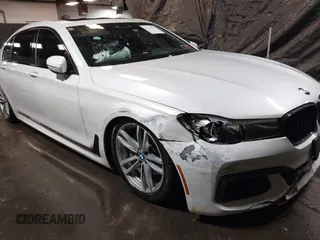 2019 BMW 7 Series 740i xDrive with VIN WBA7E4C59KGV70391, listed as a IAAI auction lot 41531991 with 70,017 mi miles and . Bid and sale history available at carsss.com. Image 6.