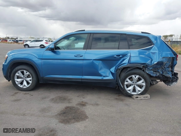 2019 Volkswagen Atlas 3.6L V6 SE w/Technology with VIN 1V2WR2CA4KC577548, listed as a IAAI auction lot 41964877 with 74,361 mi miles. Bid and sale history available at carsss.com. Image 14.