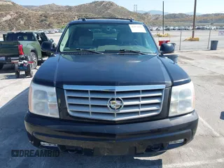 2005 Cadillac Escalade with VIN 1GYEC63T35R147108, listed as a IAAI auction lot 42474950 with 181,187 mi miles and . Bid and sale history available at DreamBid. Image 11.