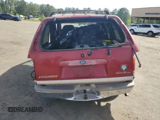 2001 Ford Explorer Eddie Bauer z VIN 1FMZU84P81ZA61333, wystawiony jako Copart lot #56927345 z przebiegiem 205 865 mil mil oraz Szkoda całkowita • Salvage title. Historia ofert i sprzedaży dostępna na DreamBid. Obrazek 6.