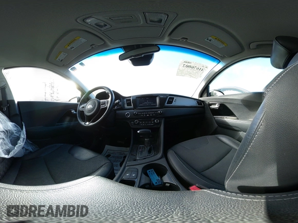 2018 Kia Niro EX with VIN KNDCC3LC5J5119050, listed as a IAAI auction lot 41676002 with 203,043 mi miles. Bid and sale history available at carsss.com. Image 19.