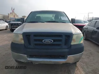 2005 Ford F-150 XL z VIN 1FTRF12W45NB65623, wystawiony jako IAAI lot #42301525 z przebiegiem Nie podano mil oraz . Historia ofert i sprzedaży dostępna na DreamBid. Obrazek 6.