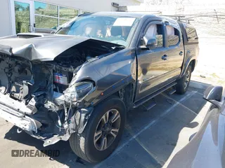 2017 Toyota Tacoma SR5 with VIN 3TMCZ5AN8HM102763, listed as a IAAI auction lot 41781283 with 38,734 mi miles and . Bid and sale history available at carsss.com. Image 17.