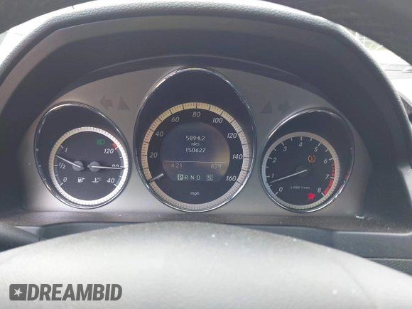 2009 Mercedes-Benz C-Class 3.5L Sport with VIN WDDGF56X89R046740, listed as a IAAI auction lot 41931300 with 150,627 mi miles. Bid and sale history available at carsss.com. Image 7.
