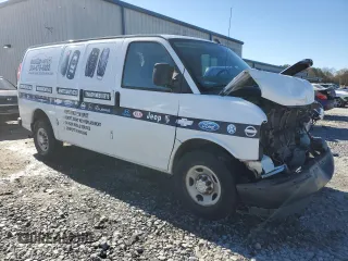 2018 Chevrolet Express Cargo with VIN 1GCWGAFG4J1338495, listed as a Copart auction lot 88013295 with 141,681 mi miles and Salvage title. Bid and sale history available at DreamBid. Image 4.