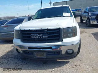 2011 GMC Sierra 1500 SLE with VIN 3GTP1VE06BG272410, listed as a IAAI auction lot 41616621 with 146,460 mi miles. Bid and sale history available at carsss.com. Image 12.