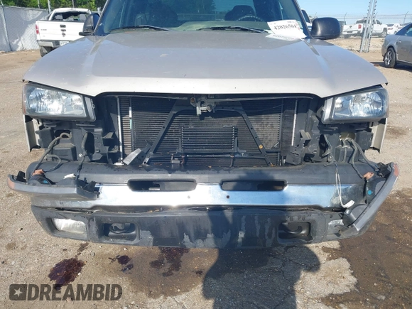 2005 Chevrolet Silverado 1500 Z71 z VIN 1GCEK19Z45Z253011, wystawiony jako IAAI lot #42026504 z przebiegiem 319 159 mil mil oraz . Historia ofert i sprzedaży dostępna na DreamBid. Obrazek 6.