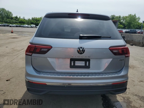 2024 Volkswagen Tiguan SE with VIN 3VVMB7AXXRM074795, listed as a Copart auction lot 58084575 with 17,852 mi miles and Salvage title. Bid and sale history available at DreamBid. Image 6.