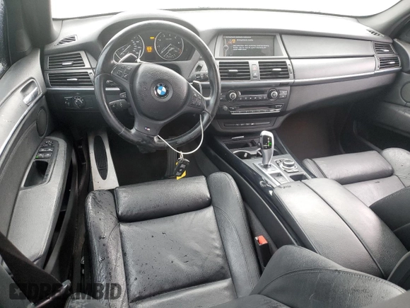 2013 BMW X5 xDrive35i with VIN 5UXZV4C54D0B05753, listed as a Copart auction lot 48157195 with 96,891 mi miles and Salvage Title. Bid and sale history available at carsss.com. Image 8.
