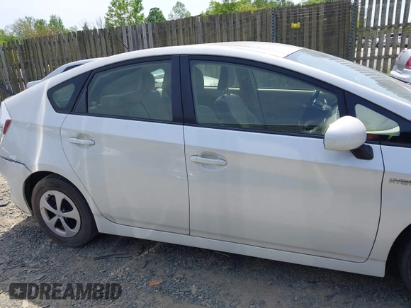 2015 Toyota Prius Four with VIN JTDKN3DU0F0403221, listed as a IAAI auction lot 42148385 with 163,391 mi miles. Bid and sale history available at carsss.com. Image 13.