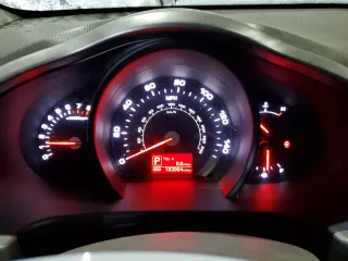 2011 Kia Sportage LX z VIN KNDPBCA28B7082337, wystawiony jako Copart lot #89346325 z przebiegiem 182 004 mil mil oraz Szkoda całkowita • Salvage title. Historia ofert i sprzedaży dostępna na DreamBid. Obrazek 9.