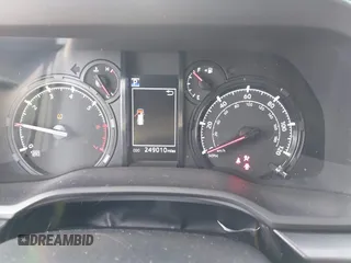 2021 Toyota 4Runner SR5 с VIN JTEEU5JR0M5230906, выставлен на аукционе IAAI как лот 42000905 с пробегом 249 010 миль миль и . История ставок и продаж доступна на DreamBid. Изображение 7.