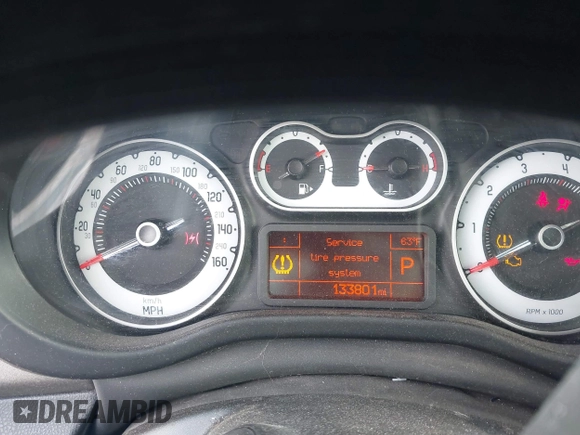 2016 FIAT 500L Trekking with VIN ZFBCFADH4GZ037918, listed as a IAAI auction lot 41436241 with 133,801 mi miles. Bid and sale history available at carsss.com. Image 7.