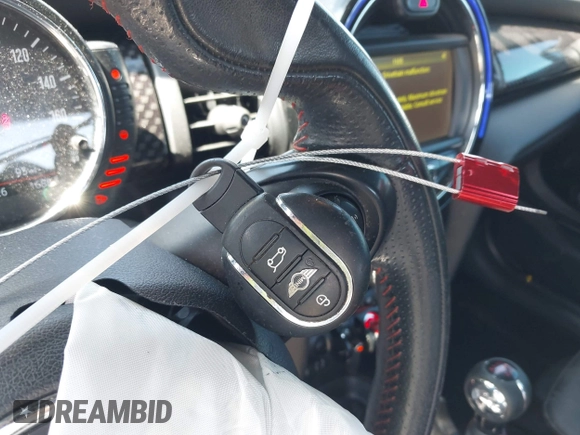 2016 MINI Hardtop S with VIN WMWXP7C51G3B49102, listed as a IAAI auction lot 42443771 with 97,626 mi miles and . Bid and sale history available at DreamBid. Image 11.