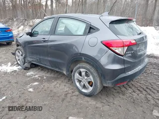 2022 Honda HR-V LX with VIN 3CZRU6H33NM753761, listed as a IAAI auction lot 41707067 with 43,624 mi miles. Bid and sale history available at carsss.com. Image 3.