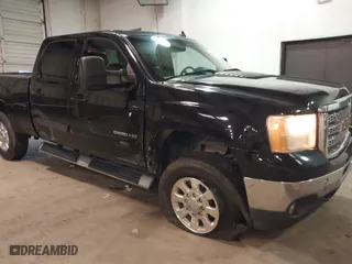 2013 GMC Sierra 2500HD SLT with VIN 1GT121EG3DF111218, listed as a IAAI auction lot 41566667 with 175,686 mi miles. Bid and sale history available at carsss.com. Image 6.