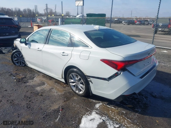 2022 Toyota Avalon XLE with VIN 4T1AZ1FB1NU079120, listed as a IAAI auction lot 41568799 with 63,419 mi miles. Bid and sale history available at carsss.com. Image 3.