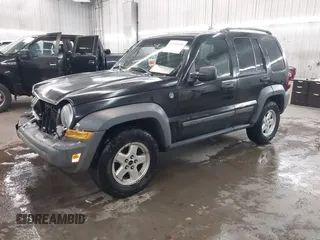 2005 Jeep Liberty Sport with VIN 1J4GL48K75W508905, listed as a IAAI auction lot 41933919 with 203,514 mi miles. Bid and sale history available at carsss.com. Image 17.