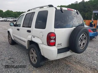 2005 Jeep Liberty Limited with VIN 1J4GL58KX5W632558, listed as a IAAI auction lot 42143440 with 214,079 mi miles and . Bid and sale history available at carsss.com. Image 3.