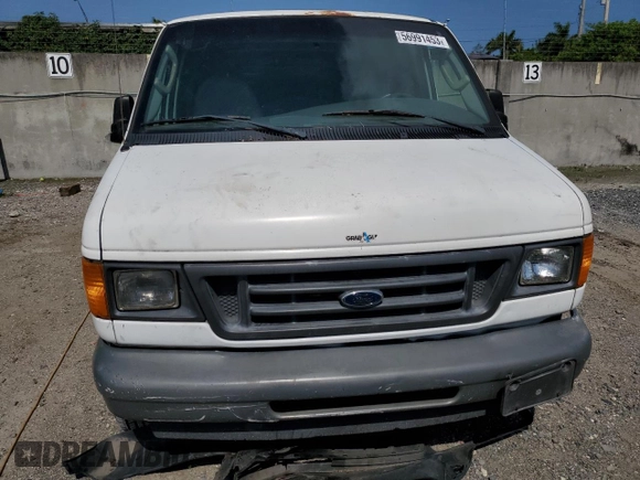 2003 Ford Econoline Cargo with VIN 1FTRE14213HB55527, listed as a Copart auction lot 86526164 with 187,256 mi miles and Non Repairable. Bid and sale history available at carsss.com. Image 5.