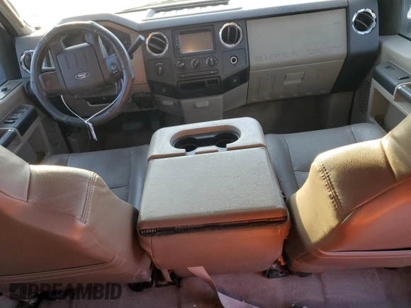 2008 Ford F-250 XL with VIN 1FTSW21R78ED64009, listed as a Copart auction lot 61823275 with 179,518 mi miles and Salvage title. Bid and sale history available at DreamBid. Image 8.