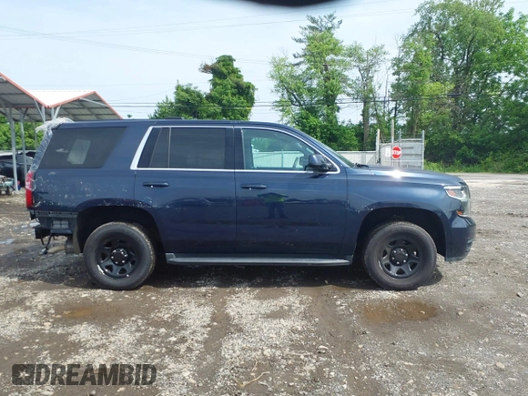 2019 Chevrolet Tahoe Commercial z VIN 1GNLCDEC1KR218436, wystawiony jako IAAI lot #42286365 z przebiegiem 119 981 mil mil oraz . Historia ofert i sprzedaży dostępna na DreamBid. Obrazek 13.