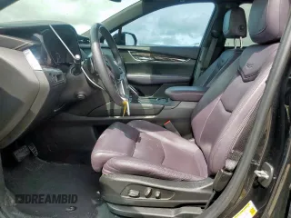 2017 Cadillac XT5 Luxury FWD with VIN 1GYKNBRS3HZ101867, listed as a Copart auction lot 60923215 with 130,209 mi miles and Salvage title. Bid and sale history available at DreamBid. Image 7.