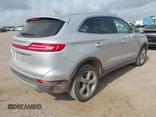 2017 Lincoln MKC Premiere with VIN 5LMCJ1C98HUL22506, listed as a IAAI auction lot 42462103 with 146,765 mi miles and . Bid and sale history available at DreamBid. Image 4.