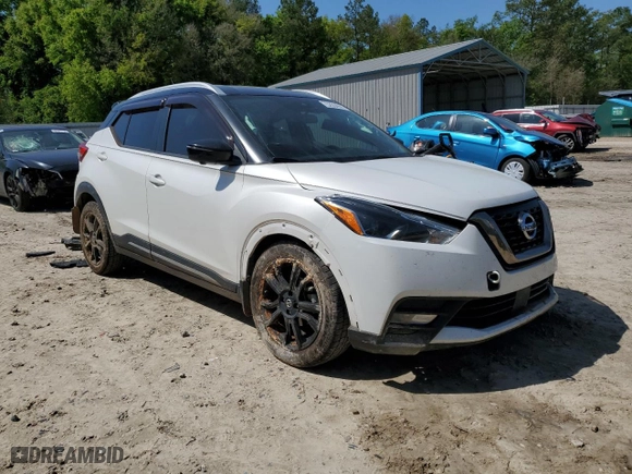 2020 Nissan Kicks SR with VIN 3N1CP5DV6LL518474, listed as a Copart auction lot 52504695 with 95,482 mi miles and Salvage Title. Bid and sale history available at carsss.com. Image 4.