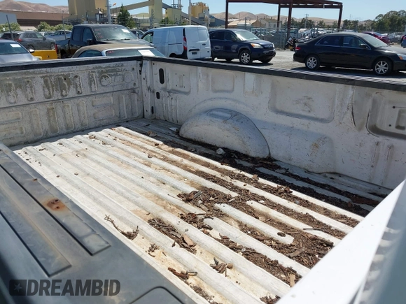 2017 Ford F-150 XL с VIN 1FTMF1C83HKE37594, выставлен на аукционе IAAI как лот 42381825 с пробегом 227 774 миль миль и . История ставок и продаж доступна на DreamBid. Изображение 8.