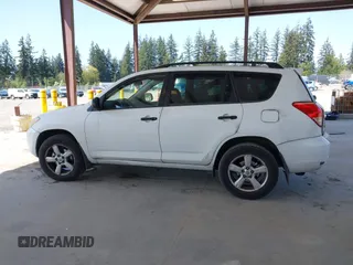 2007 Toyota RAV4 with VIN JTMZK33V075008199, listed as a IAAI auction lot 42111448 with 189,652 mi miles. Bid and sale history available at carsss.com. Image 14.
