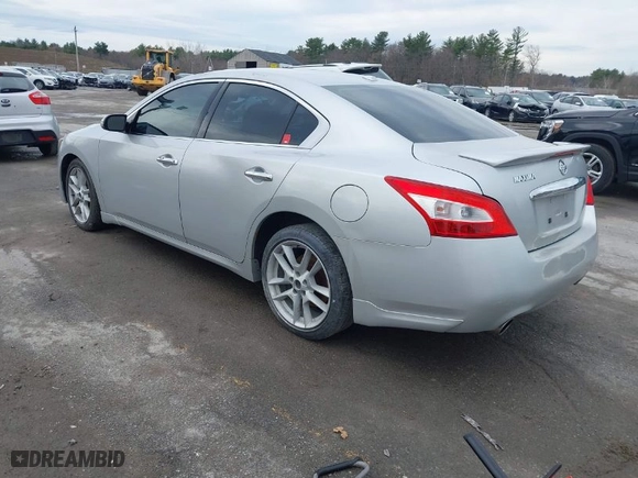 2011 Nissan Maxima 3.5 S with VIN 1N4AA5AP3BC867359, listed as a IAAI auction lot 41970206 with 160,482 mi miles. Bid and sale history available at carsss.com. Image 3.