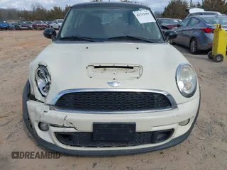 2011 MINI Hardtop S with VIN WMWSV3C5XBTY14030, listed as a IAAI auction lot 41712084 with 132,126 mi miles and . Bid and sale history available at DreamBid. Image 12.
