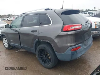 2018 Jeep Cherokee Latitude Plus with VIN 1C4PJLLBXJD621833, listed as a IAAI auction lot 41325843 with 65,326 mi miles. Bid and sale history available at carsss.com. Image 3.