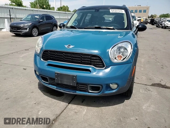 2012 MINI Countryman S with VIN WMWZC5C59CWL56156, listed as a Copart auction lot 64327315 with 140,158 mi miles and Clean title. Bid and sale history available at DreamBid. Image 13.