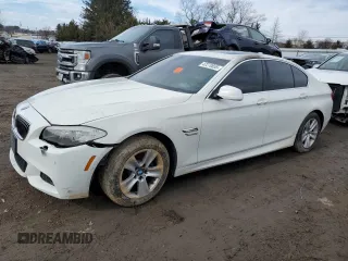 2012 BMW 5 Series 528i xDrive with VIN WBAXH5C58CDW04403, listed as a Copart auction lot 47270655 with 0 mi miles and Salvage Title. Bid and sale history available at carsss.com. Image 1.