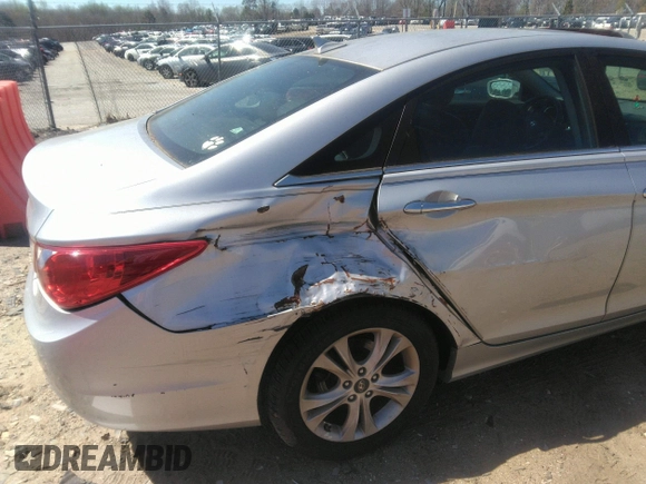 2011 Hyundai Sonata Limited with VIN 5NPEC4AC2BH195425, listed as a IAAI auction lot 41860399 with 124,424 mi miles and . Bid and sale history available at DreamBid. Image 6.