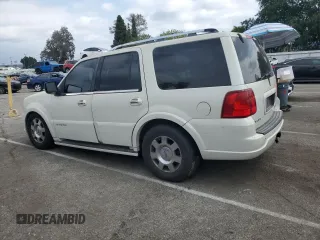 2006 Lincoln Navigator Luxury with VIN 5LMFU27536LJ27661, listed as a Copart auction lot 53926355 with 202,281 mi miles and Salvage Title. Bid and sale history available at carsss.com. Image 2.