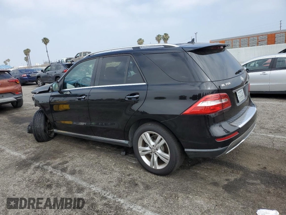 2014 Mercedes-Benz M 350 with VIN 4JGDA5JBXEA412807, listed as a Copart auction lot 60500575 with 138,617 mi miles and Salvage title. Bid and sale history available at DreamBid. Image 2.