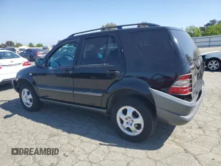 1998 Mercedes-Benz M 320/430/500 z VIN 4JGAB54E9WA012082, wystawiony jako Copart lot #55592125 z przebiegiem 77 350 mil mil oraz Szkoda całkowita • Salvage title. Historia ofert i sprzedaży dostępna na DreamBid. Obrazek 2.