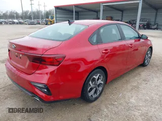 2019 Kia Forte LXS z VIN 3KPF24AD6KE084266, wystawiony jako IAAI lot #41566565 z przebiegiem 70 512 mil mil oraz . Historia ofert i sprzedaży dostępna na DreamBid. Obrazek 4.