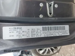 2019 Jeep Cherokee Latitude Plus z VIN 1C4PJMLXXKD398874, wystawiony jako Copart lot #53230615 z przebiegiem 81 386 mil mil oraz Szkoda całkowita • Salvage title. Historia ofert i sprzedaży dostępna na DreamBid. Obrazek 15.