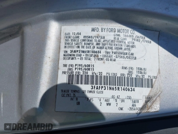 2005 Ford Focus S with VIN 3FAFP31N65R140634, listed as a IAAI auction lot 42126892 with 252,533 mi miles and . Bid and sale history available at carsss.com. Image 9.