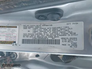 2005 Toyota 4Runner SR5 with VIN JTEBU14R558029879, listed as a IAAI auction lot 41628752 with 253,602 mi miles. Bid and sale history available at carsss.com. Image 9.