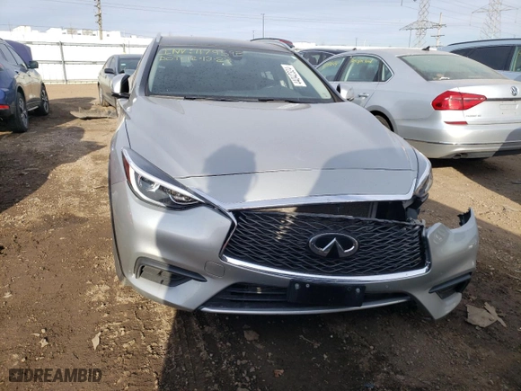 2019 Infiniti QX30 ESSENTIAL with VIN SJKCH5CP0KA009478, listed as a Copart auction lot 44042324 with 0 mi miles and Salvage Title. Bid and sale history available at carsss.com. Image 5.