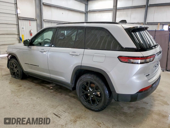 2024 Jeep Grand Cherokee Altitude with VIN 1C4RJHAG6RC124560, listed as a Copart auction lot 64229455 with 41,044 mi miles and Clean title. Bid and sale history available at DreamBid. Image 2.