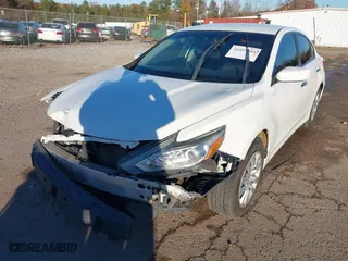 2017 Nissan Altima 2.5 SR with VIN 1N4AL3AP7HC162393, listed as a IAAI auction lot 41057884 with 172,433 mi miles. Bid and sale history available at carsss.com. Image 18.