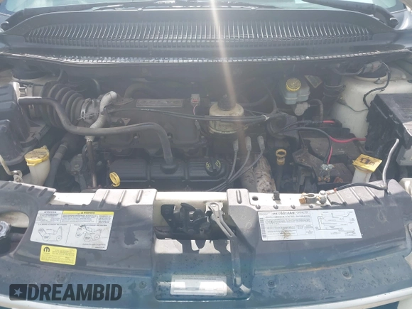 2007 Chrysler Town & Country LWB Touring with VIN 2A4GP54L67R151544, listed as a IAAI auction lot 42027456 with Not Provided miles. Bid and sale history available at carsss.com. Image 10.
